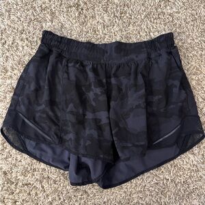 Lululemon Hotty Hot Short Long 4” Short